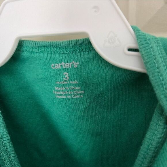 5/$10 carter's short sleeve onesie size 3 m - Picture 3 of 4